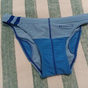 (*) VINTAGE SEOBEAN 1" SWIM BRIEF, ASIAN SIZE "S", BLUES (Pre-Owned)